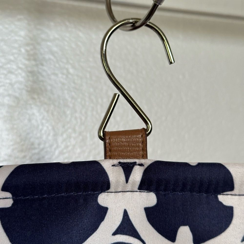 Stella & Dot Red Jewelry Organizer - Picture 4 of 6
